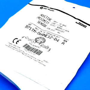 NEW ALLEN BRADLEY 871TM-DH4NE12-D4 INDUCTIVE PROXIMITY SENSOR 871TMDH4NE12D4