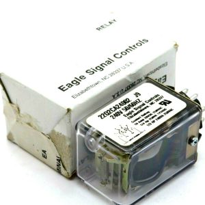 NEW EAGLE SIGNAL CONTROLS 22Q2CA24002 BASE RELAY 240V 50/60HZ