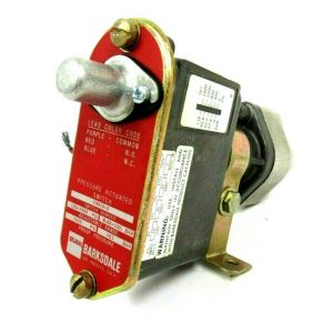 NEW BARKSDALE C9612-2 PRESSURE SWITCH C96122