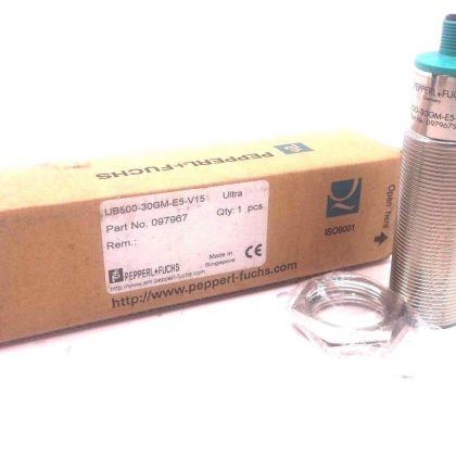 NEW PEPPERL & FUCHS UB500-30GM-E5-V15 ULTRASONIC SENSOR 097967UB50030GME5V15