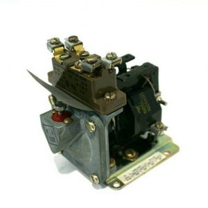 NEW SQUARE D 9050-AO-10D PNEUMATIC TIMER SER.A 9050AO10D