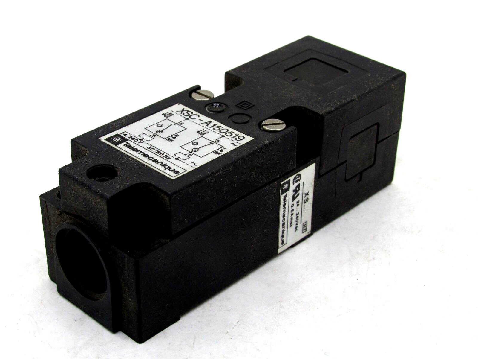 NEW TELEMECANIQUE XSC-A150519 PROXIMITY SWITCH XSCA150519 - SB