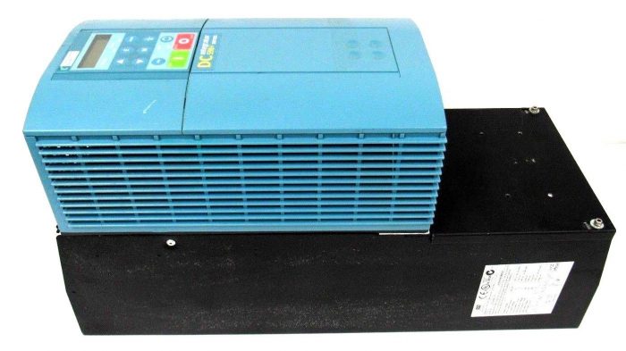 USED EUROTHERM DRIVES 590P-DRV/0040/500/0010/UK/ARM/0/110/0/AUX/0 DRIVE - Image 3