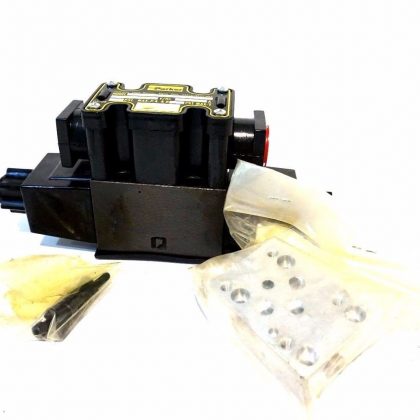 NEW PARKER D1VW004CNYCF-82 HYDRAULIC VALVE D1VW004CNYCF82