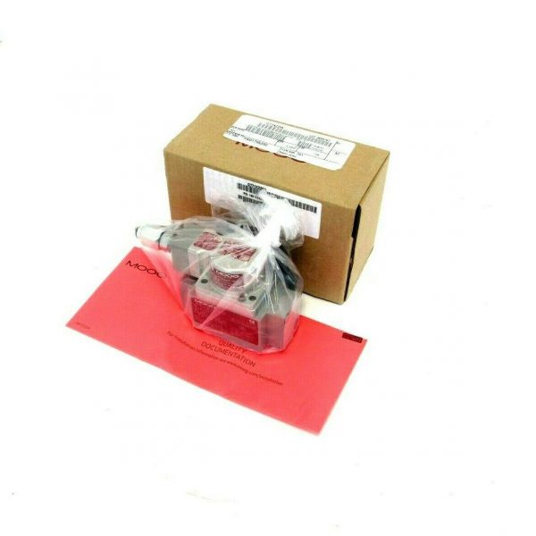 NEW MOOG G771K226A SERVO VALVE WITH CERTIFICATE