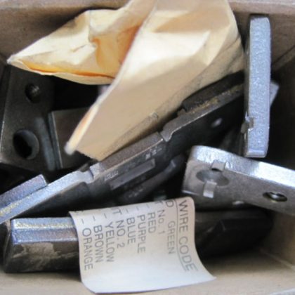 NEW CUTLER HAMMER 6-16-2 CONTACT KIT  SIZE 3