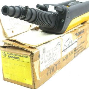 NEW DEMAG DST-3-S01 PUSHBUTTON STATION 3POSITION 87425444