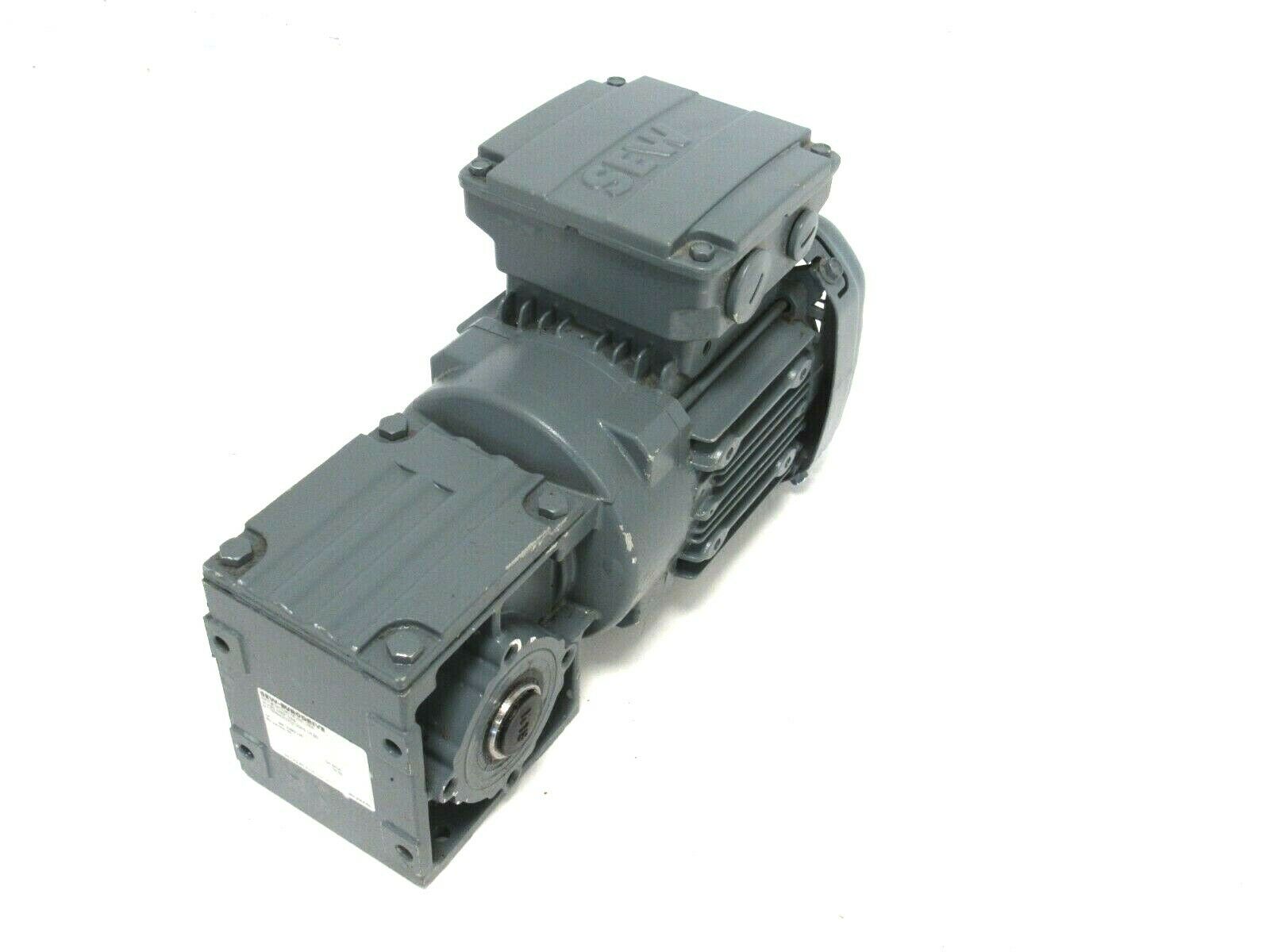 NEW SEW EURODRIVE WA20-DRS71S4 GEARMOTOR .5HP RPM 1380/135 WA20DRS71S4