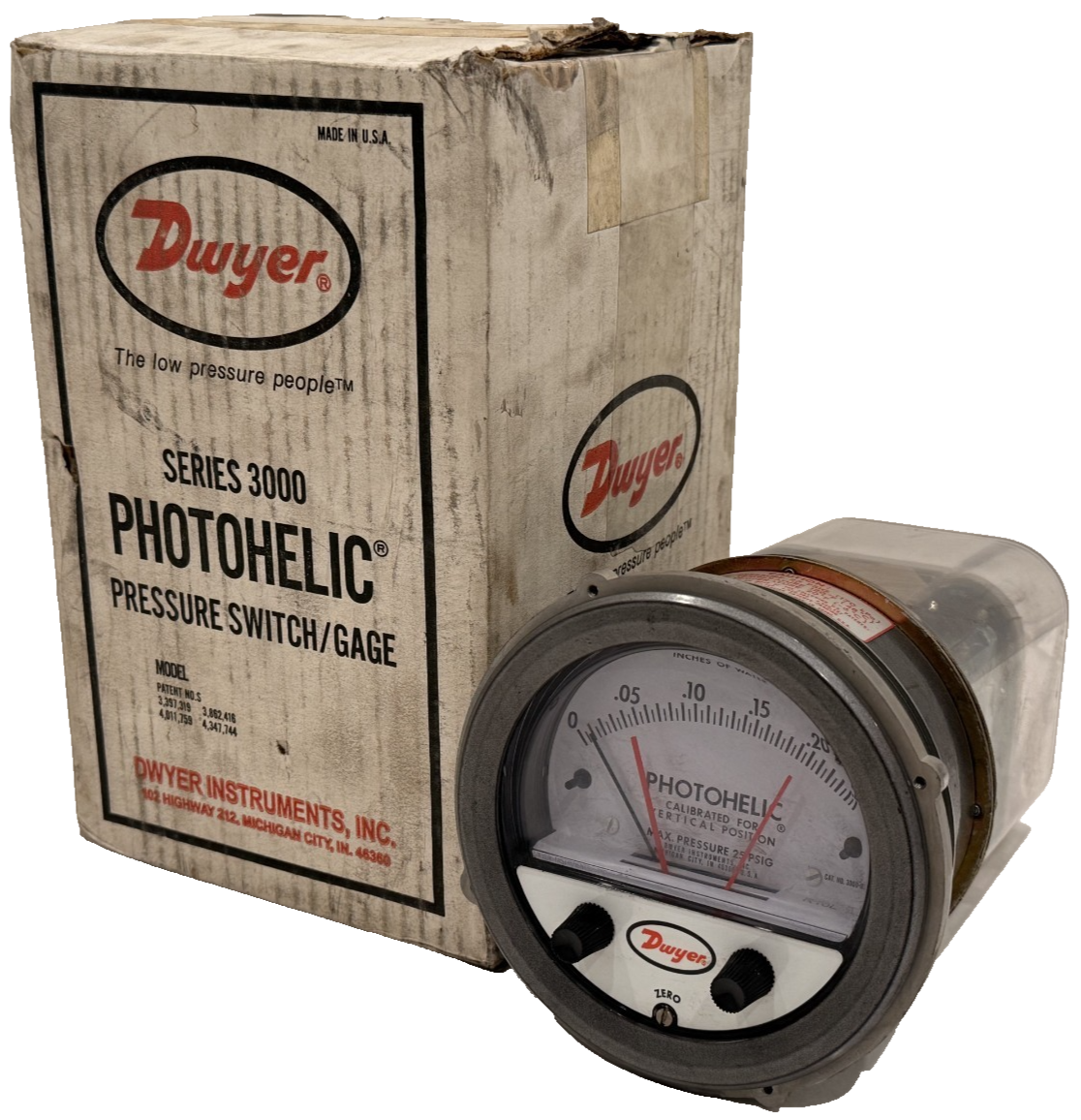 NEW DWYER SERIES 3000 PHOTOHELIC PRESSURE SWITCH 3000-00C 300000C