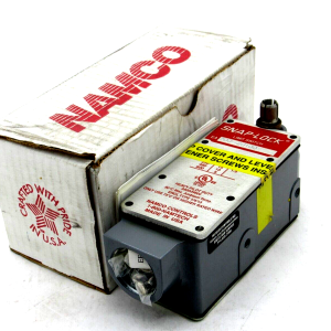 NEW NAMCO EA700-20100 SNAP LOCK LIMIT SWITCH EA70020100
