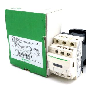 NEW SCHNEIDER ELECTRIC CAD50G7 CONTROL RELAY
