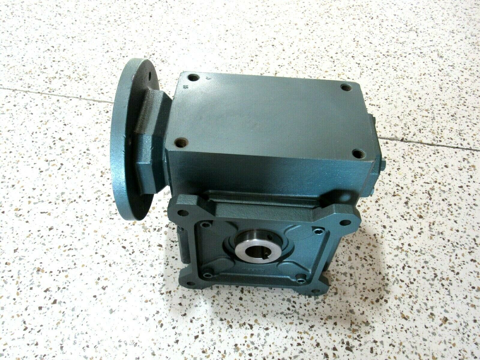 NEW GROVE GEAR FHMQ242-2 GEAR REDUCER 15:1 210TC FHMQ2422 - Image 3