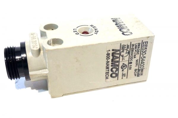NEW NAMCO EE530-54400 PROXIMITY SWITCH EE53054400