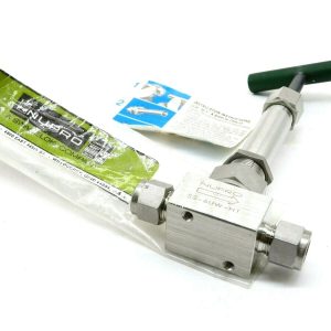 NEW NUPRO SWAGELOK SS-6UW-HT VALVE SS6UWHT