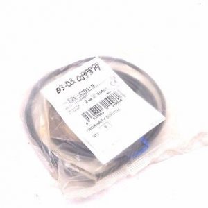 NEW OMRON E2E-X2D1-N PROXIMITY SWITCH E2EX2D1N