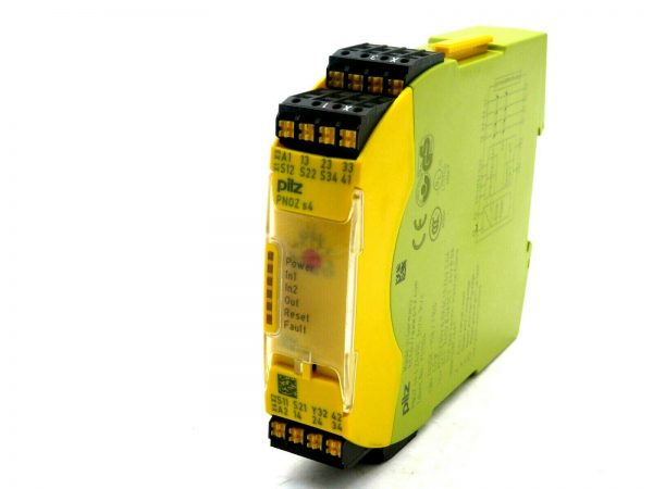 NEW PILZ 751104 SAFETY RELAY PNOZ S4 C 24VDC 3N/O 1N/C
