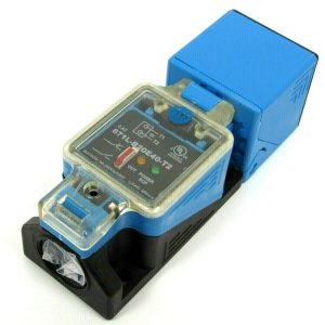 NEW ALLEN BRADLEY 871L-B20E40-T2 PROXIMITY SENSOR 871LB20E40T2