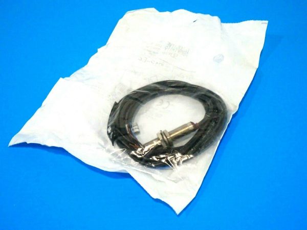 NEW ALLEN BRADLEY 872C-D3NP12-E2 PROXIMITY SWITCH SER.C 872CD3NP12E2 - Image 3