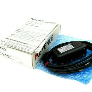 NEW KEYENCE IL-1000 LASER SENSOR IL1000