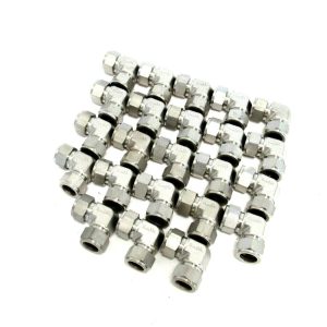 NEW LOT OF 23 SWAGELOK ELBOWS 3/4"