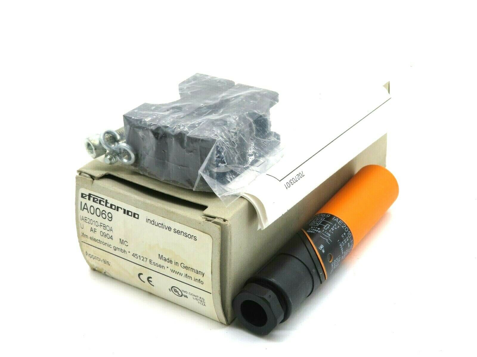 NEW EFECTOR IFM IA0069 IAE2010-FBOA INDUCTIVE SENSOR IA0069IAE2010FBOA