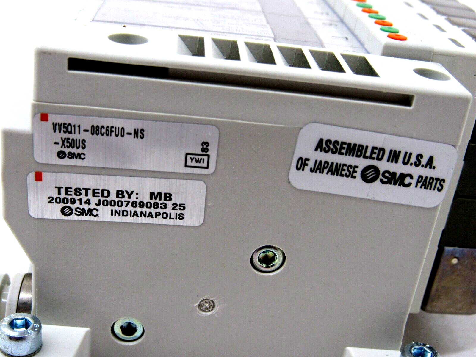 NEW SMC VV5Q11-08C6FU0-NS-X50US VALVE MANIFOLD W/4-VQ1301N-51 & 4-VQ1201N-51 - Image 3
