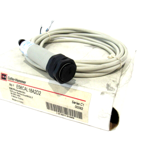 NEW CUTLER HAMMER E58CAL18A2D2 PHOTOELECTRIC SENSOR