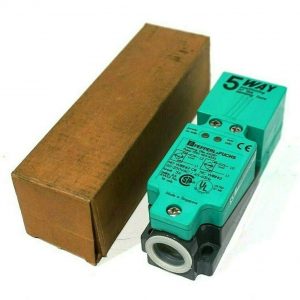 NEW PEPPERL & FUCHS NJ20-U4-W PROXIMITY SWITCH NJ20U4W