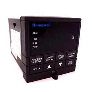 USED HONEYWELL DC330B-K0-000-20-0A0000-00-0 TEMPERATURE CONTROL
