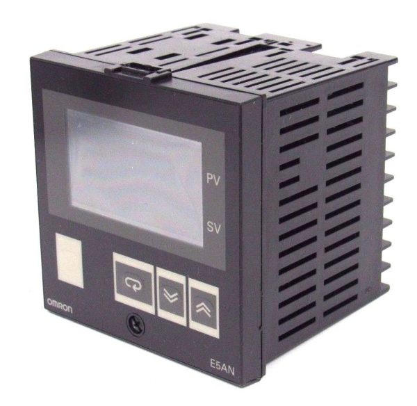 USED OMRON E5AN-R3MTC-500 CONTROLLER E5ANR3MTC500