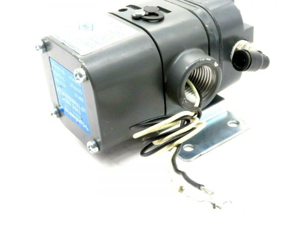 NEW CONTROLAIR INC 500-AC TRANSDUCER TYPE 500X 500AC - Image 5