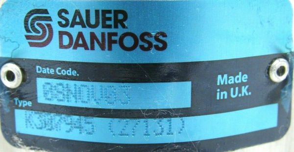 NEW SAUER DANFOSS K307945 (27131) HYDRAULIC PUMP McCORMICK - Image 4