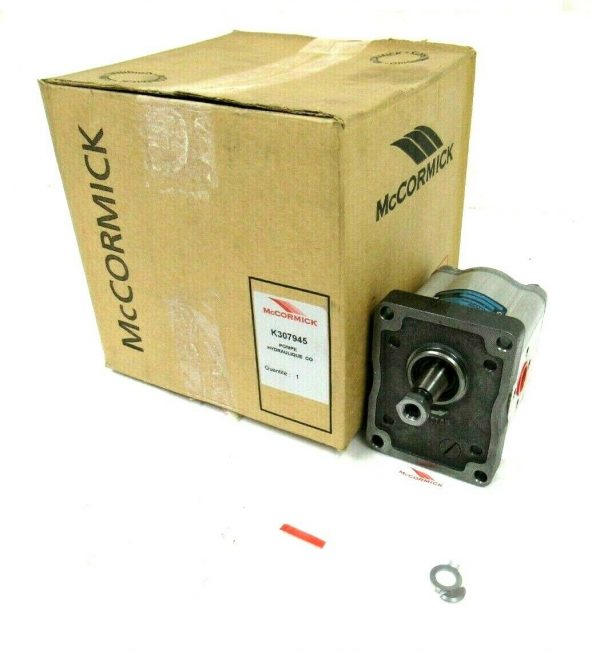 NEW SAUER DANFOSS K307945 (27131) HYDRAULIC PUMP McCORMICK