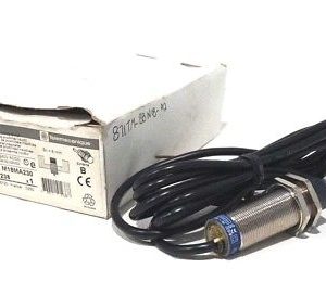 NEW TELEMECANIQUE XS2-M18MA230 PROXIMITY SWITCH XS2M18MA230