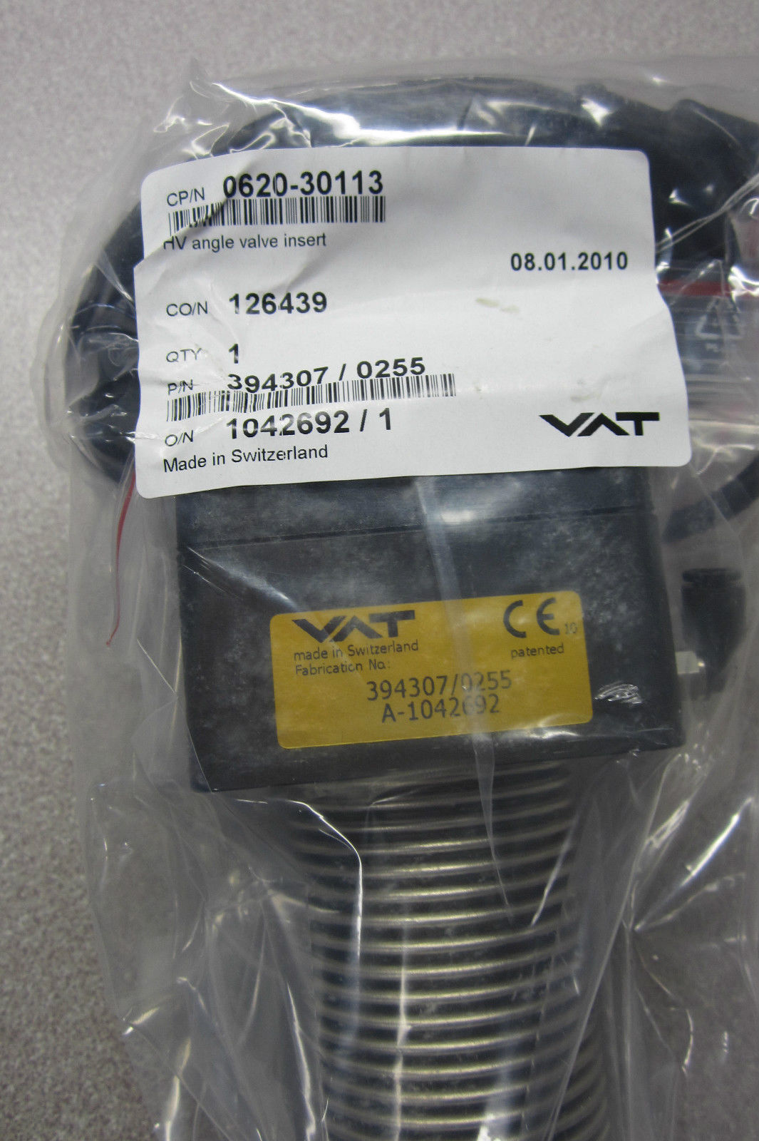 NEW VAT 0620-30113 394307/0255 ANGLE VALVE INSERT 062030113