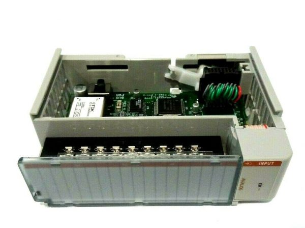 NEW ALLEN BRADLEY 1769-IF4 ANALOG I/O MODULE SER.B 1769IF4 - Image 3