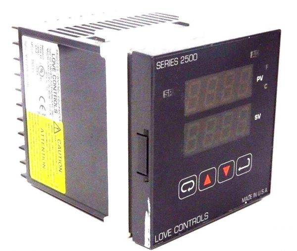 USED LOVE CONTROLS 25013 SERIES 2500 TEMPERATURE CONTROLLER